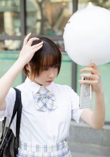 欧美侏儒歪鼻子_剧情片完整在线观看